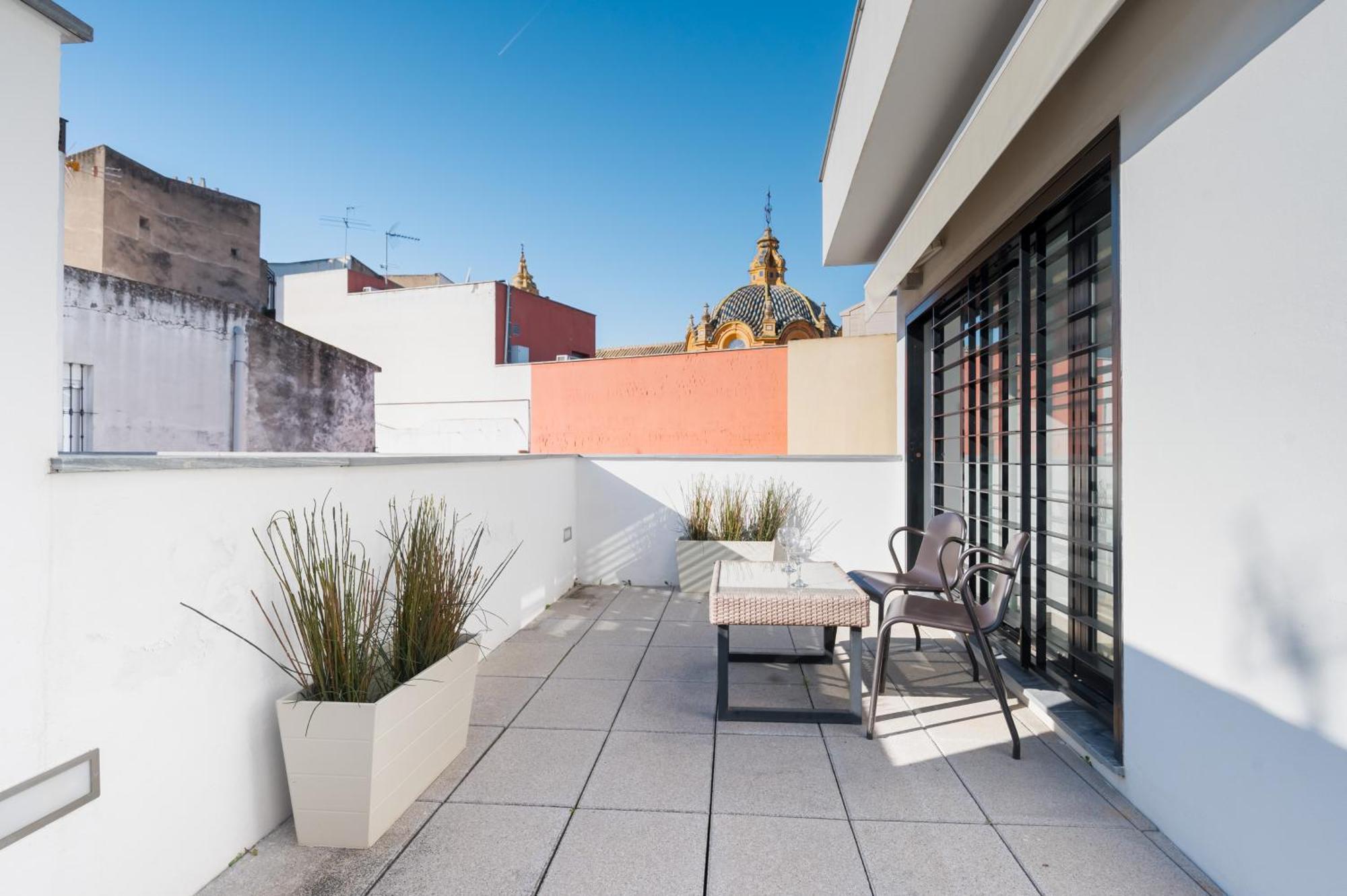 Attic With Terrace- 1Bd 1Bth- Corral Del Rey Apartment Seville Ngoại thất bức ảnh
