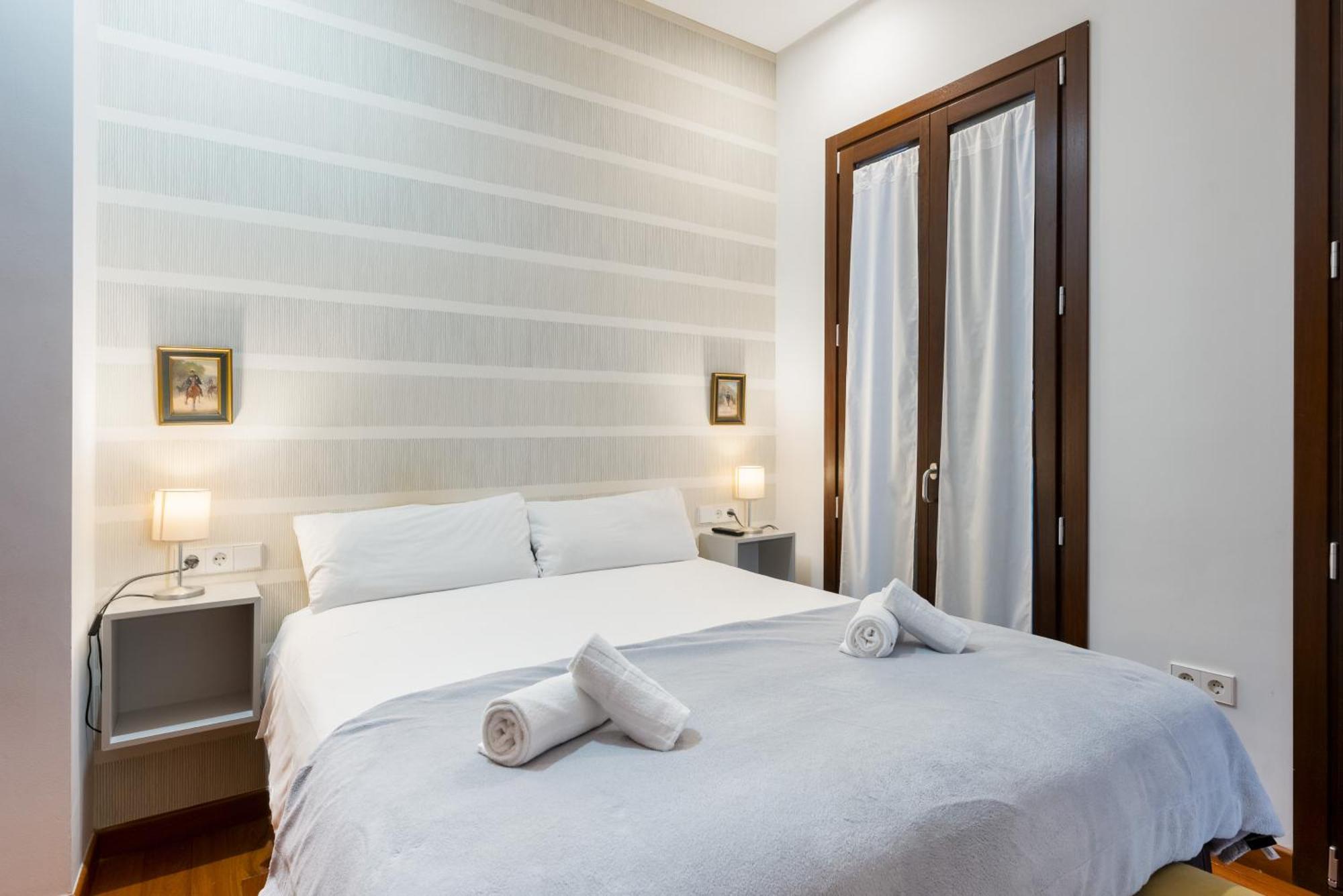 Attic With Terrace- 1Bd 1Bth- Corral Del Rey Apartment Seville Ngoại thất bức ảnh