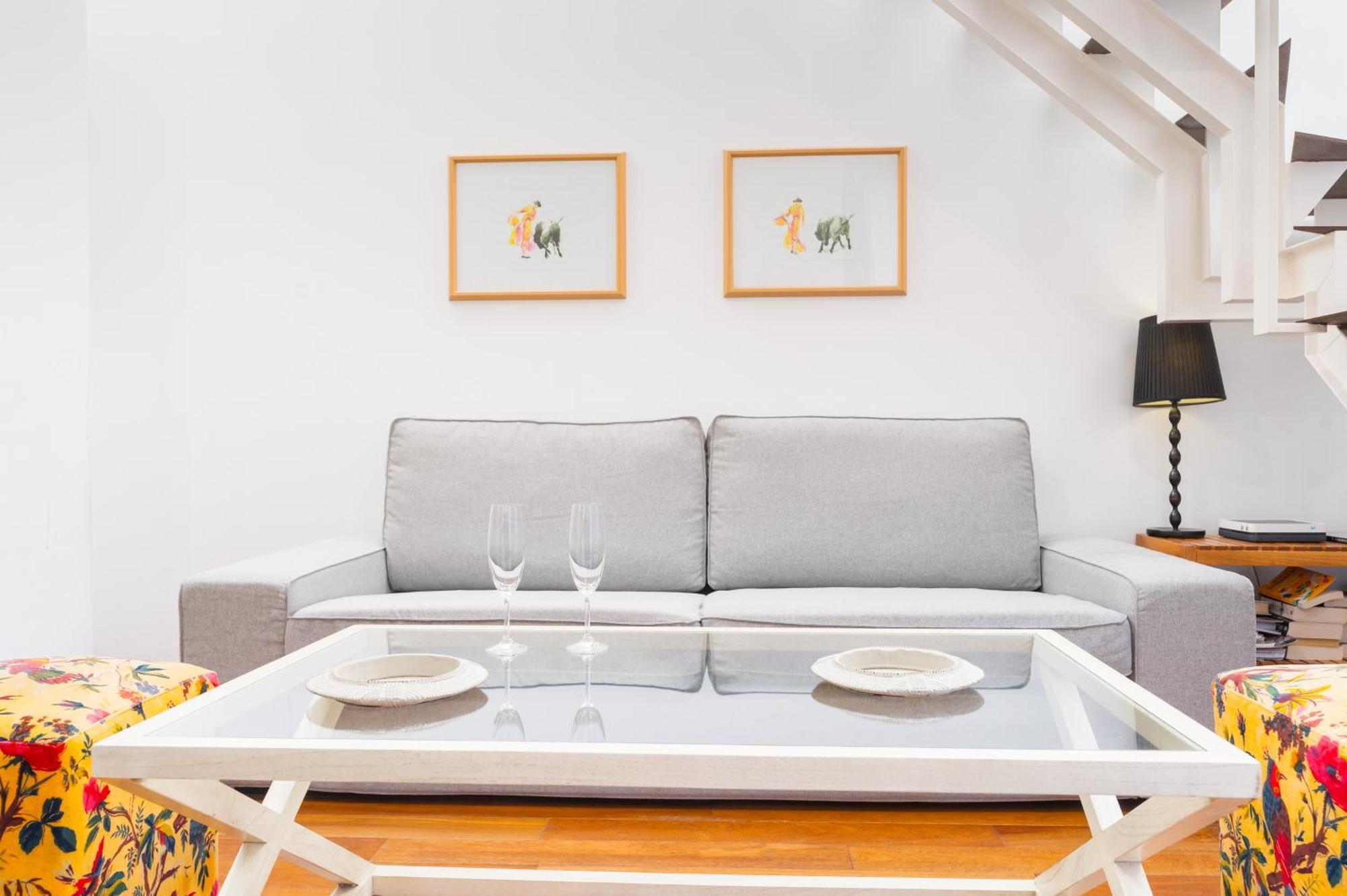 Attic With Terrace- 1Bd 1Bth- Corral Del Rey Apartment Seville Ngoại thất bức ảnh